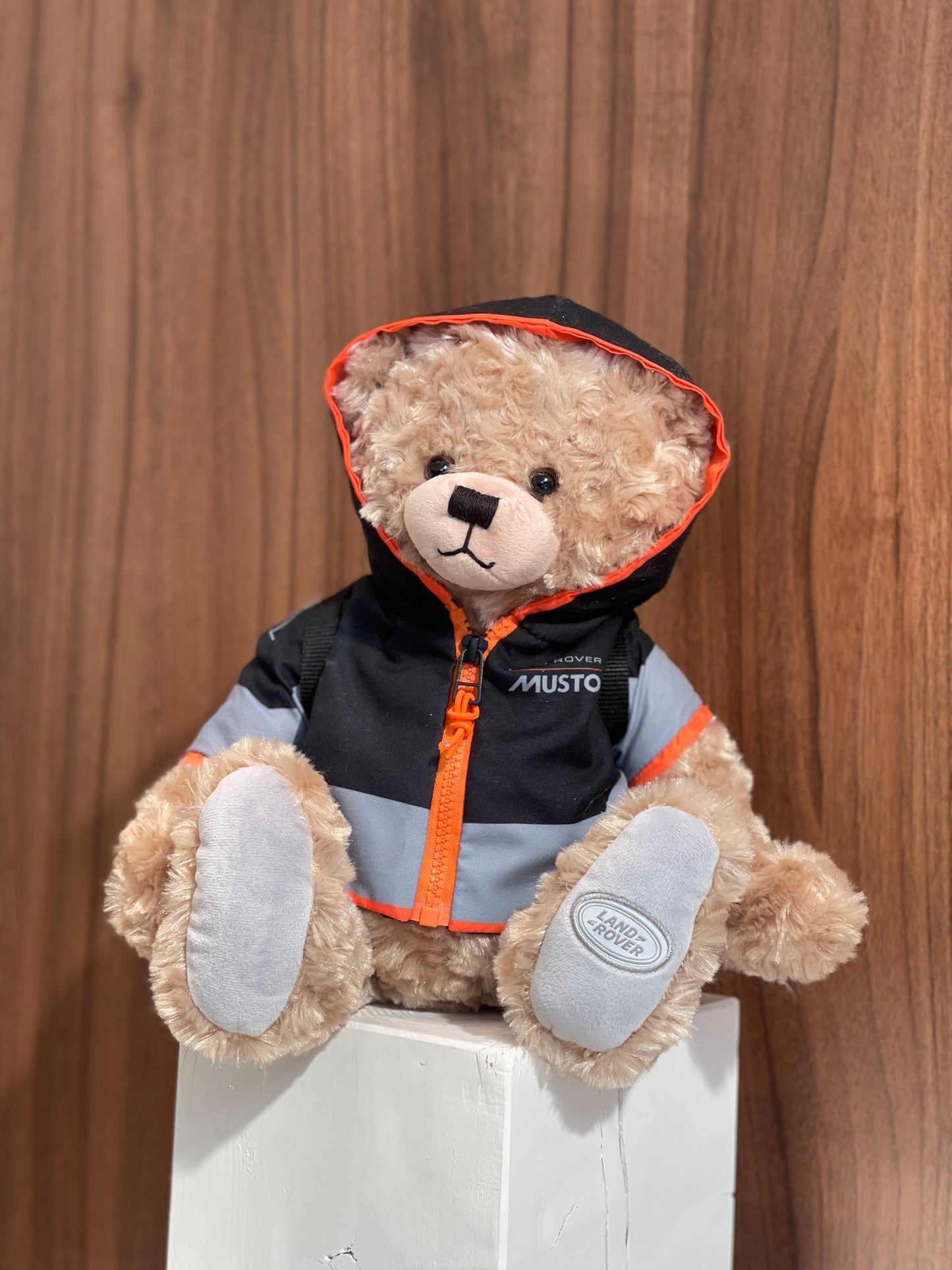 Land Rover Teddybär mit Jacke und Rucksack